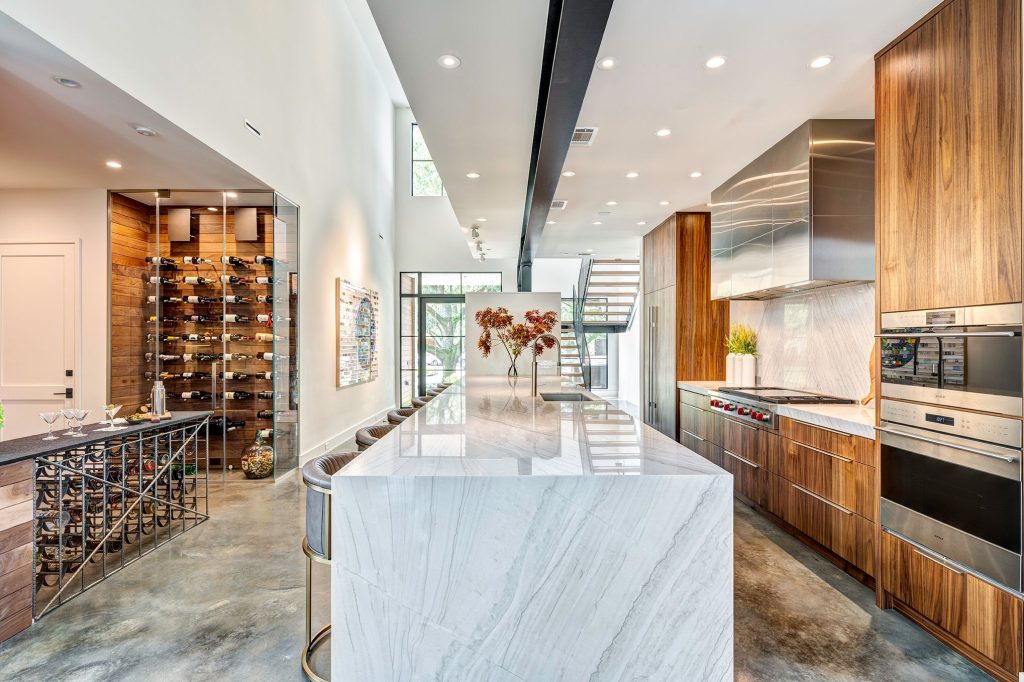 What is the role of an interior design project manager?