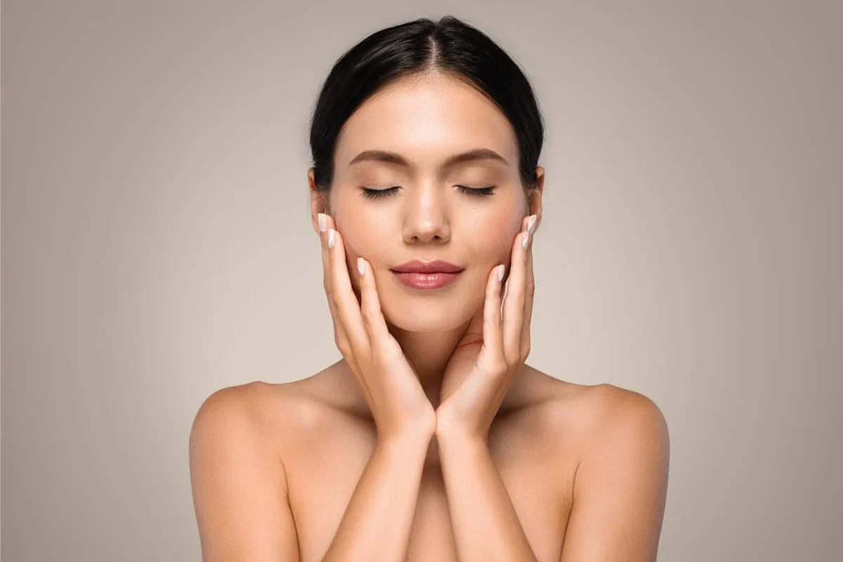 GLOW And KLOW Compared: Skin Support, Composition, And Potential Benefits